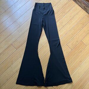 Offline by Aerie Black Cross Waist Superflare Leggings Size Small